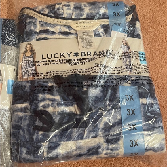 (2) sets Lucky brand 4 pieces pajama set ,brand new - Picture 3 of 15
